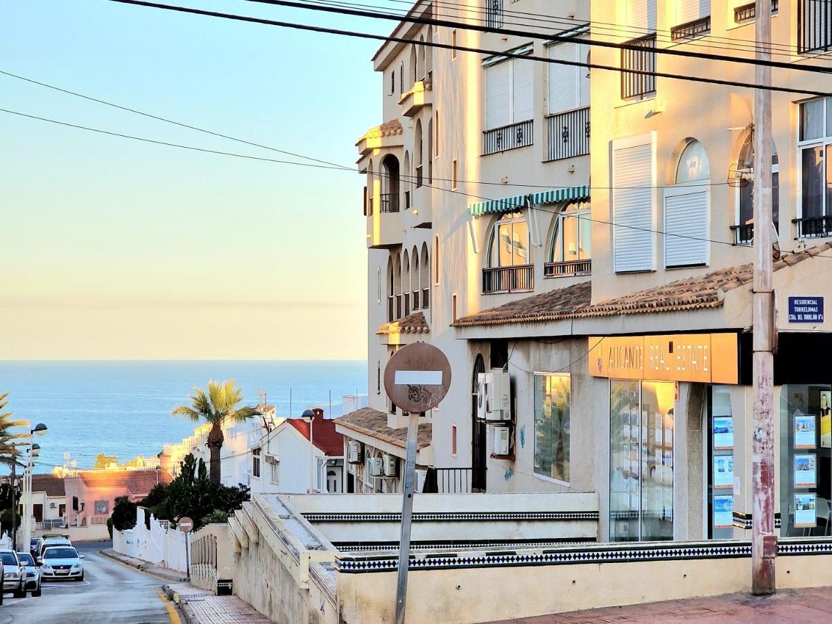 Cozy Apartment With Sea View 托雷维耶哈 外观 照片